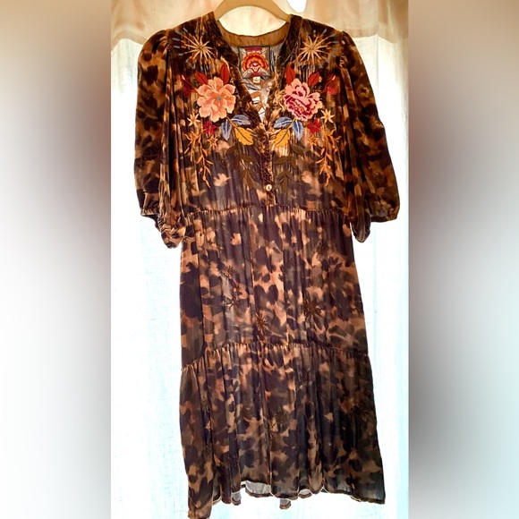 Floral Embroidered Midi Dress - Picture 6 of 9